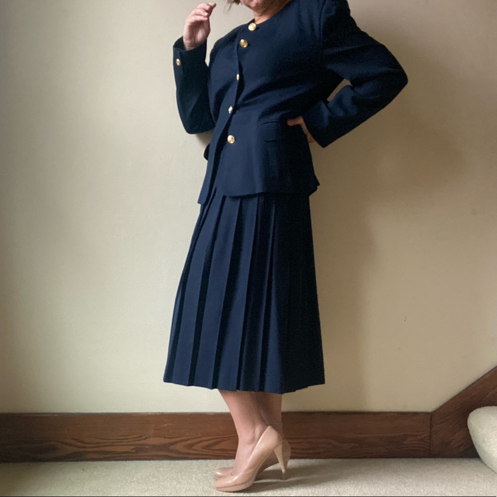 Talbots 100% wool vintage modest navy blue long pleated skirt suit set blazer